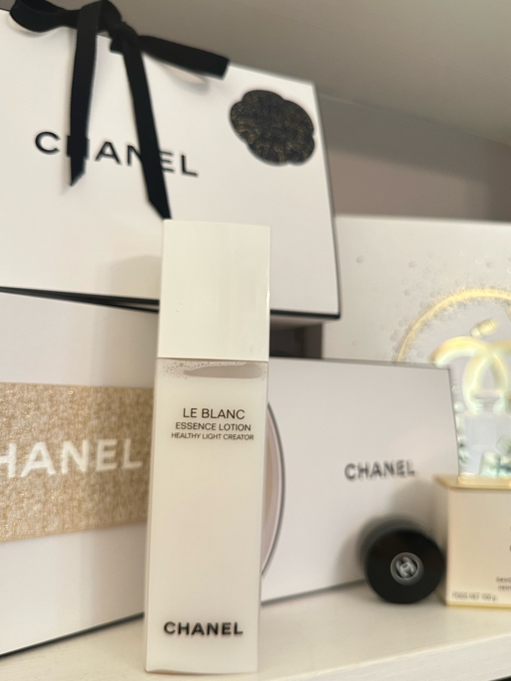 CHANEL Le Blanc Essence Lotion - Healthy Light Creator 150ml - 5 fluid ounces